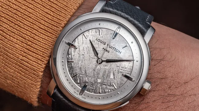 Louis Vuitton escale