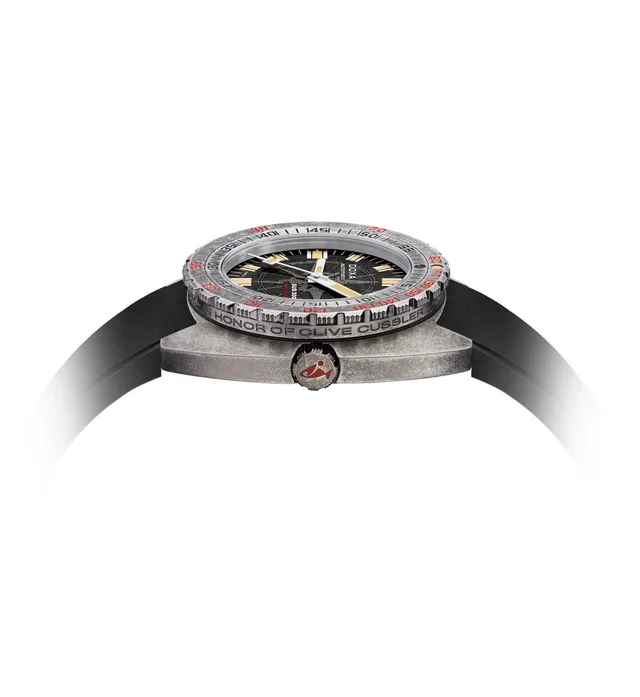 DOXA_Side_SUB_300T_Sharkhunter_Clive_Cussler_840.80.101.20
