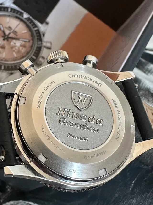 Nivada Chronoking Salmon caseback