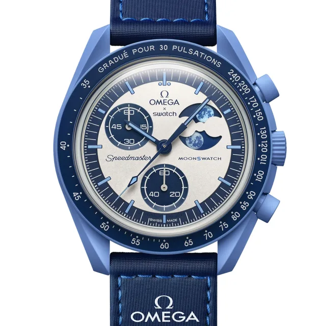 sc01_24_super_blue_moonphase_front