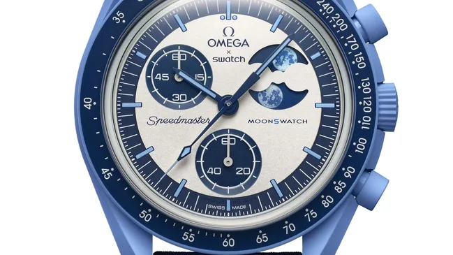 sc01_24_super_blue_moonphase_front
