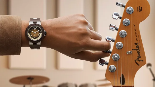 Bulgari-2024_Bulgari-Aluminium-GMT-x-Fender-Limited-Edition_Crea_02