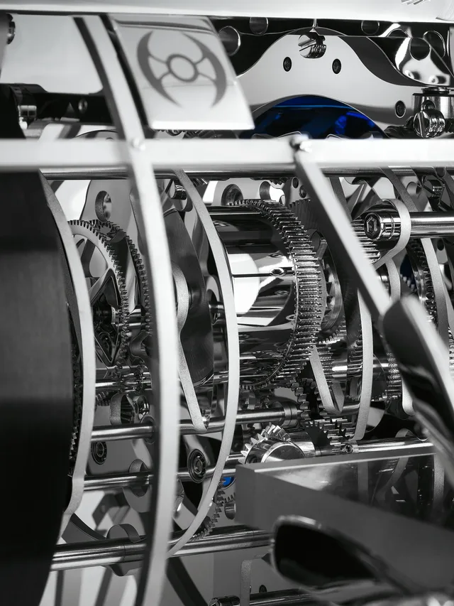 WT_MBandF_L-Epee_Co-Creation_Albatross_Lifestyle_Closeup_5_Lres