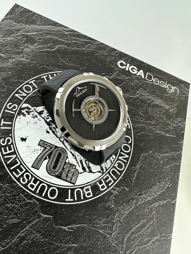 CIga Design Mount Everest - 1