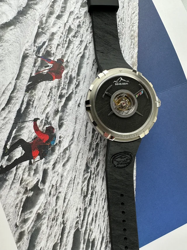 CIga Design Mount Everest - 3