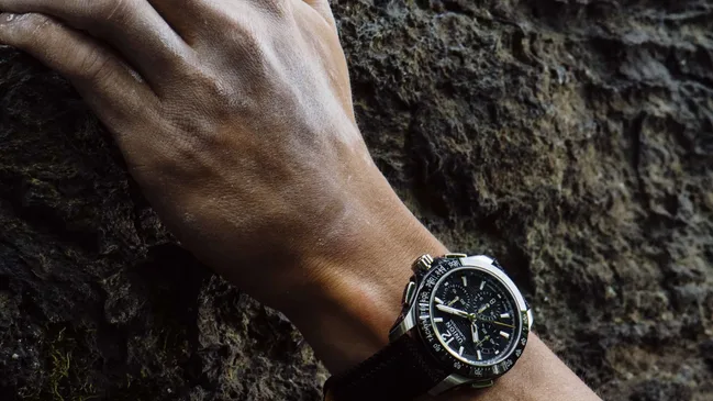 WT_Union_D014.927.16.057.00_Belisar-Chronograph-Sport_wrist-2