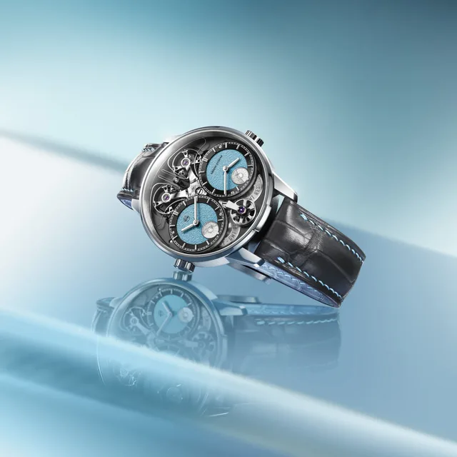 square-AS_DualTime_GMT_PR_MOOD_HR-1
