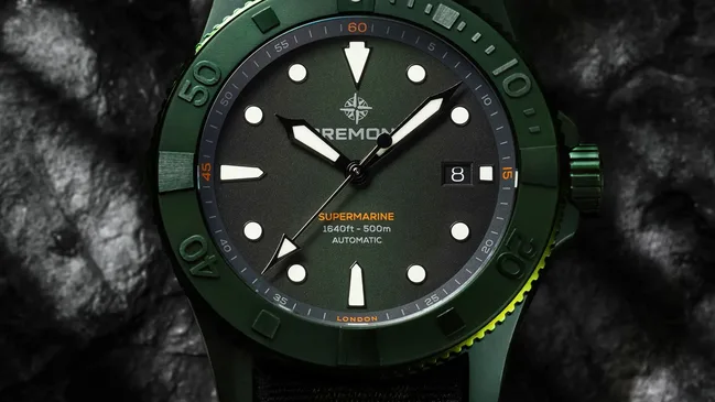 Bremont_Supermarine_SM43_Ceramic_Green_NATO_TopDown