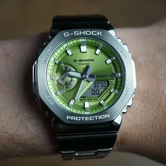Casio-G-shock-GM2110D-3A-1