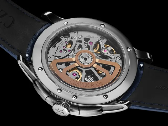 Czapek_FdC_Crossroads_Deep-Blue_Back