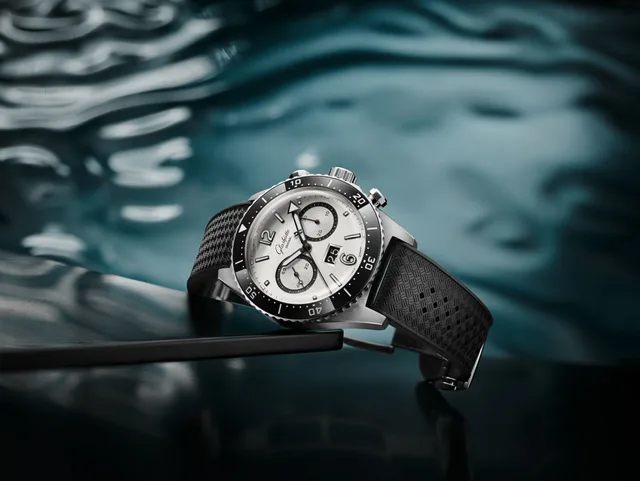 Digital-1-37-23-03-80-33_SeaQ_Chrono_ZB_silver_KB_black_Mood_RGB-1