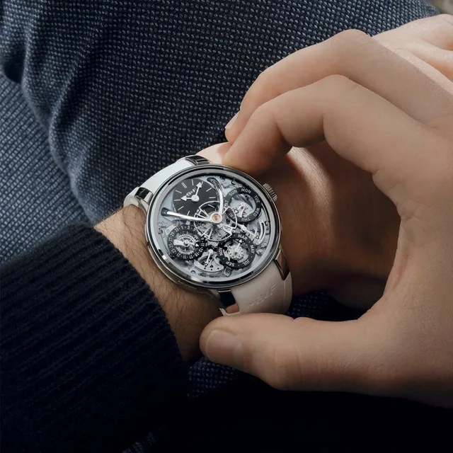 MBandF_LM_Perpetual_EVO_Blue_Wrist_Shots_2_Lres_1200x1200