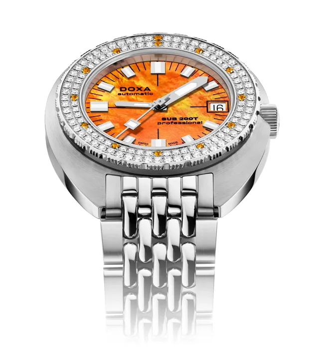 DOXA_Tilt_SUB_200T_Diamonds_804_10D_351_10