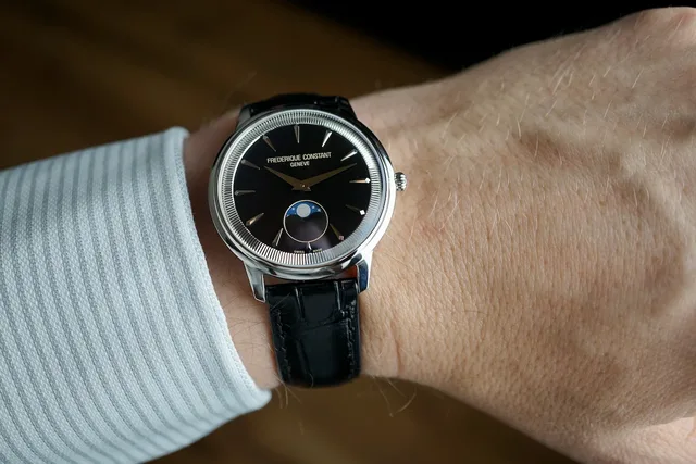 Frederique Constant Moneta Moonphase - 5
