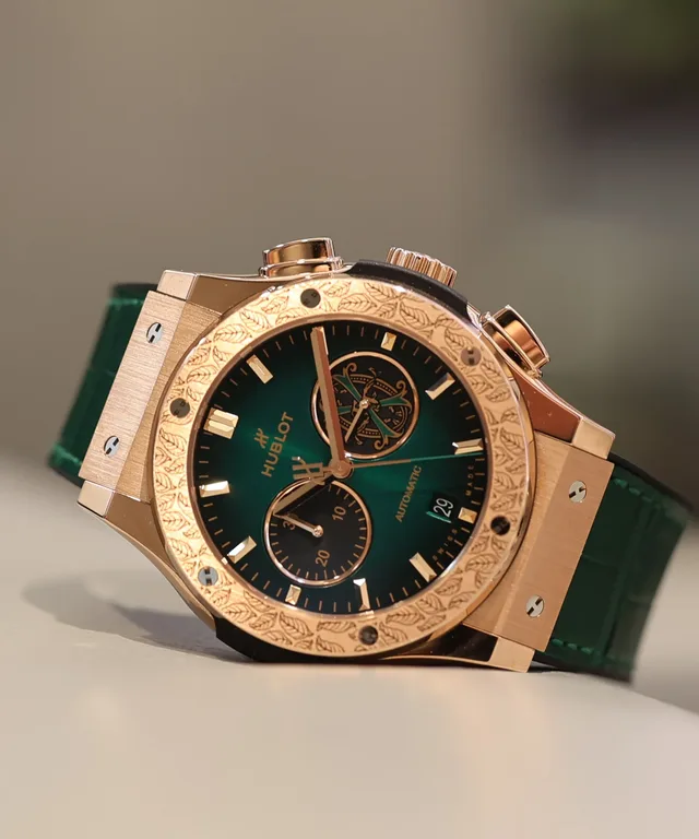 Hublot_Classic_Fusion_Chronograph_Arturo_Fuente_King_Gold_Featured_ZRH_2024