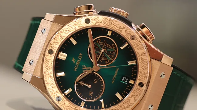 Hublot_Classic_Fusion_Chronograph_Arturo_Fuente_King_Gold_Featured_ZRH_2024