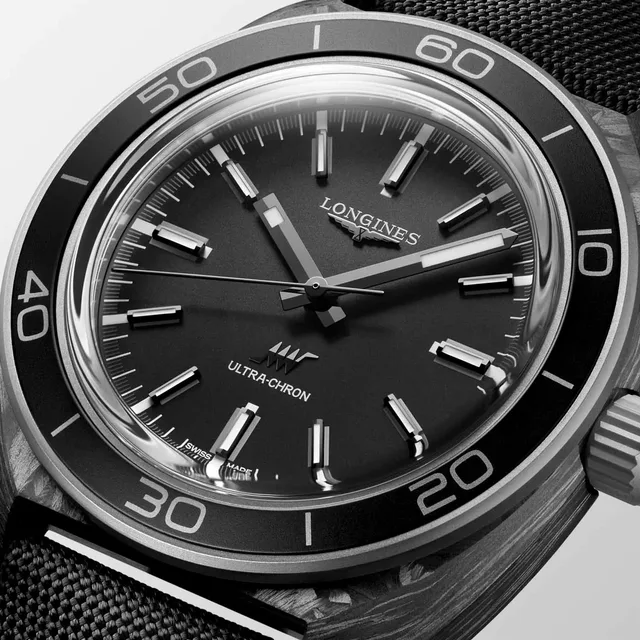 Longines_Ultra-Chron_Carbon_ZB