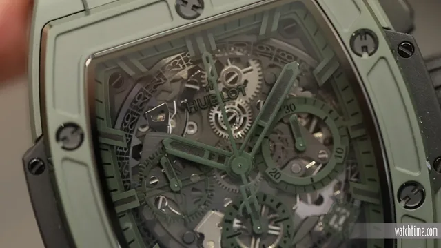 Hublot_Spirit_of_Big_Bang_Chronograph_2025_Green_Dial_ZRH