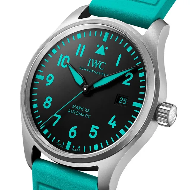 IWC_Pilot_Mark_XX_Mercedes_F1_IW328210_ZB