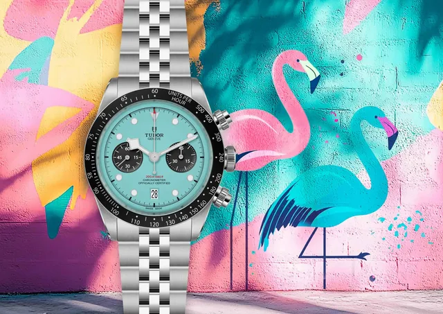 TUDOR_NP25_BlackBay_Chrono_FlamingoBlue_Lifestyle-03-1