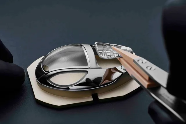 Bvlgari_x_MBandF_Serpenti_Craft_sapphire