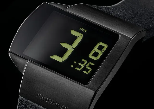 Junghans_Mega_Futura_26_4104.00_Mood_Dial