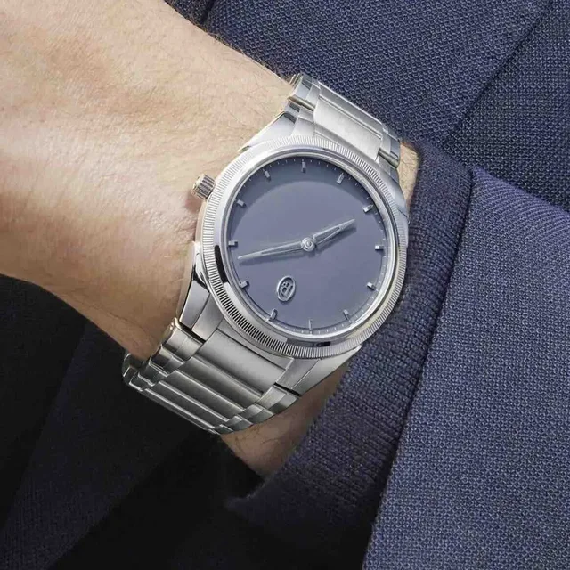 parmigiani_tonda_pf_microrotor_40mm_limitededi_lifestyle