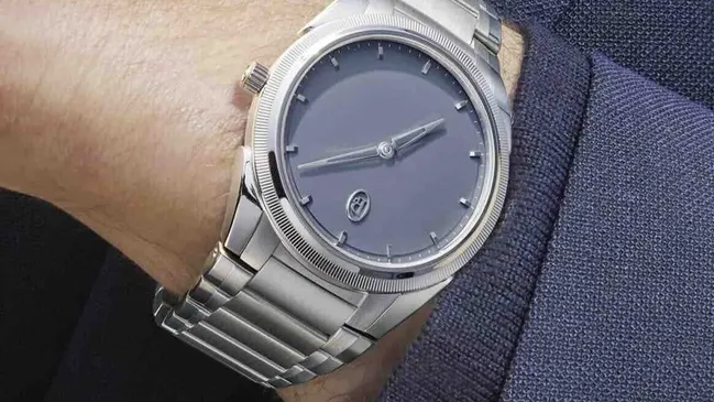 parmigiani_tonda_pf_microrotor_40mm_limitededi_lifestyle