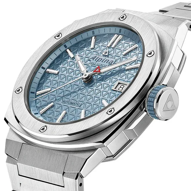 Alpina_AL-525LB3AE6B_Alpiner_Extreme_Automatic_Side_PNG