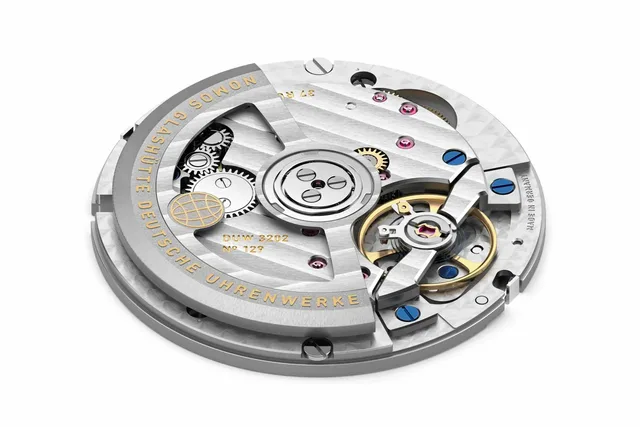 NOMOSGlashuette_DUW_3202_a_3543x2362px