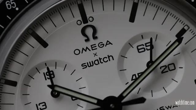 Omega_X_Swatch_MoonSwatch_1965_Hands_On_Dial_2_ZRH_1965