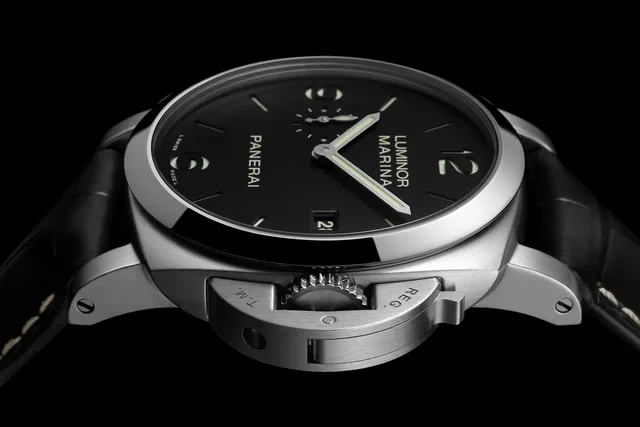 Panerai_Marina_PAM03312_Profil_liegend-1