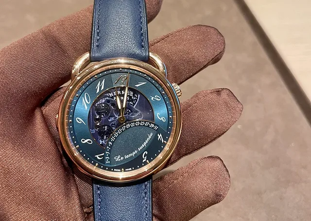 Hermes_Arceau_le_temps_suspendu