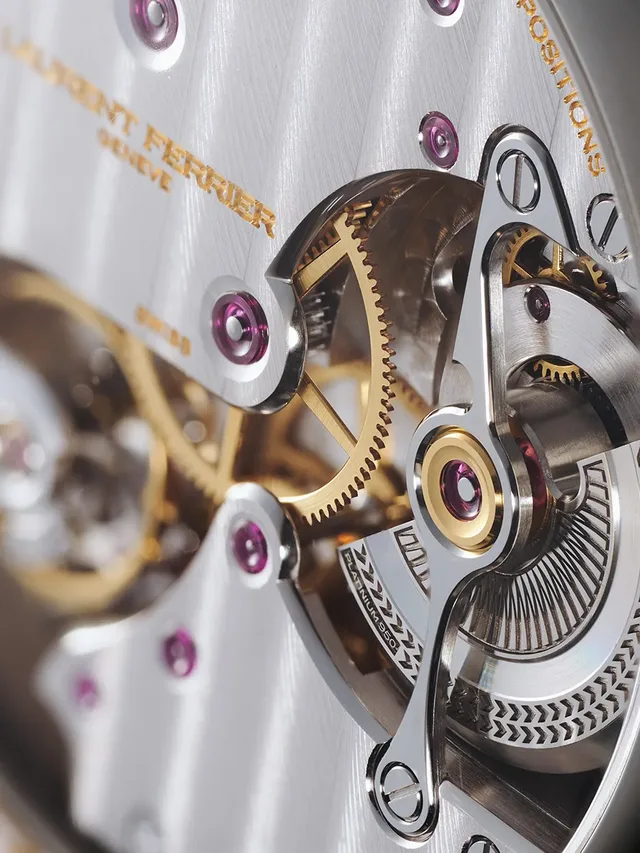 Laurent_Ferrier_Classic_Auto_Horizon_Micro_Rotor-1