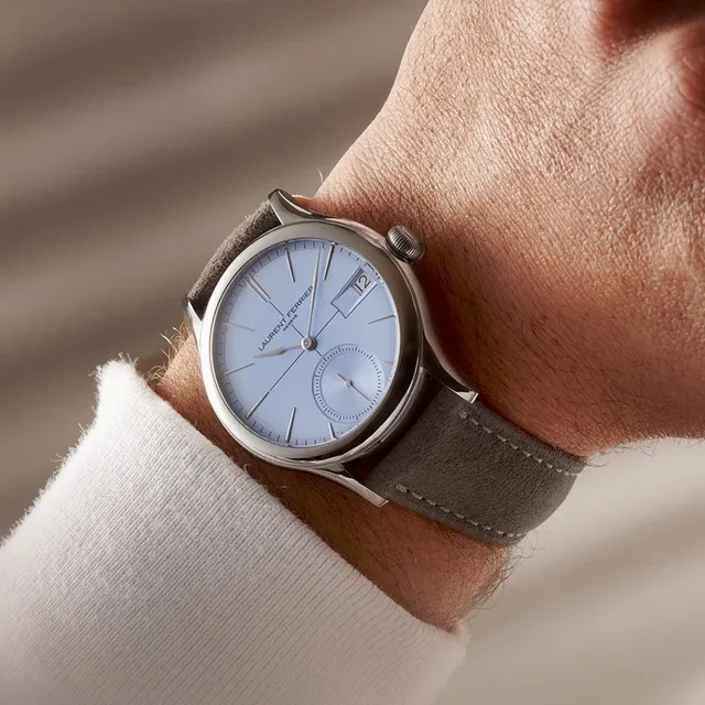 Laurent_Ferrier_Classic_Auto_Horizon_Wristshot