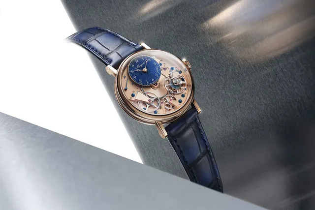 Breguet_Tradition_Seconde_Retrograde_7035_Seite_links-1