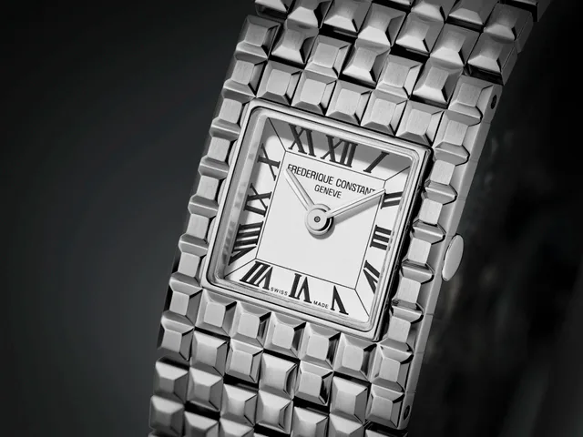 Detail_2_FC-200WR1MC6B_Web-Friendly