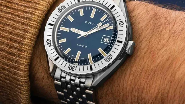 Doxa_SUB-200_sst_lifestyle_picture_FB_3