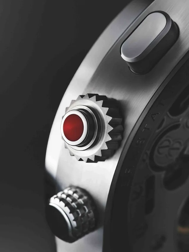 LEICA_Watch_ZM2_UrbanGreen_Krone