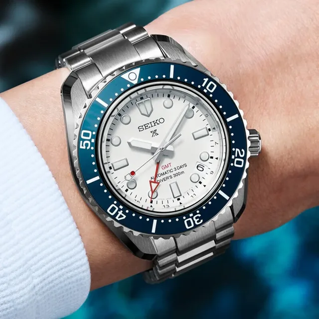 Seiko_Prospex-1968-Heritage-Automatic-GMT-Diver_SPB519J1_Wristshot-1-9_16