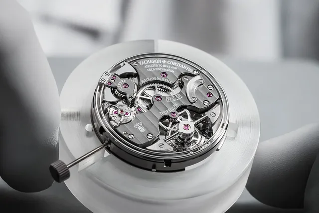Vacheron_Constantin_Overseas_Grand_Complication_Beauty_movement