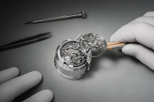 Vacheron_Constantin_Overseas_Grand_Complication_Openface_Detail_movement