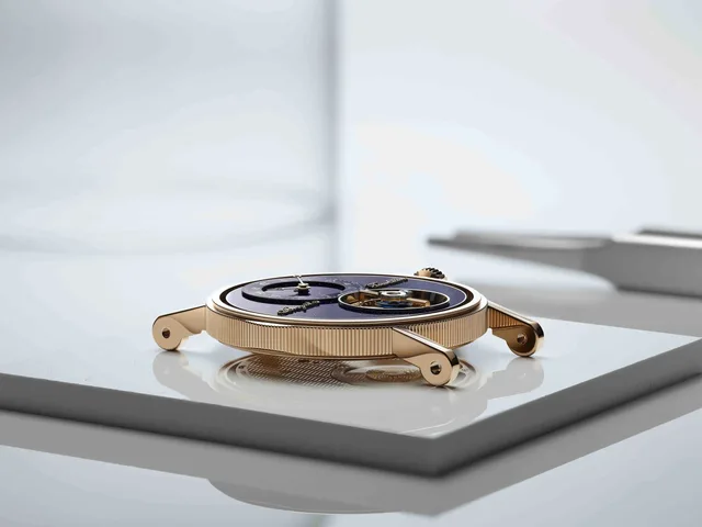 Breguet_SF_TOURBILLON_SIDERAL_TETE_DE_MONTRE_V2_High_resolution__300_dpi___TIF__17365-2