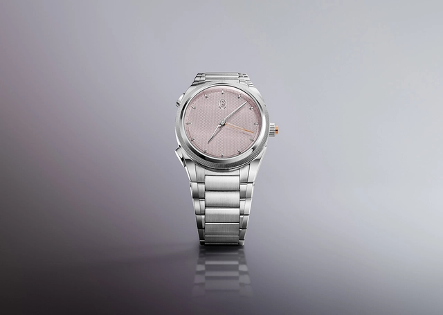 Parmigiani-TONDA_PF_MINUTE_RATTRAPANTE_ARCTIC_ROSE_Ambiance.jpg