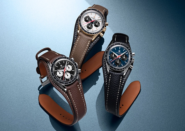 Universal-Geneve-Tribute-to-Compax-trio.jpg
