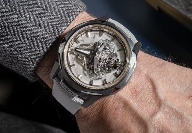 Ulysse-Nardin-Freak-S-Howlite-1.jpg