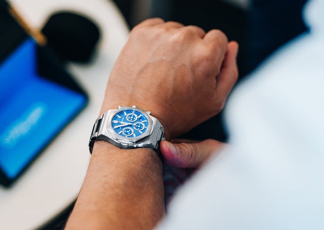 Girard-Perregaux Laureato Chronograph Williams Edition: title