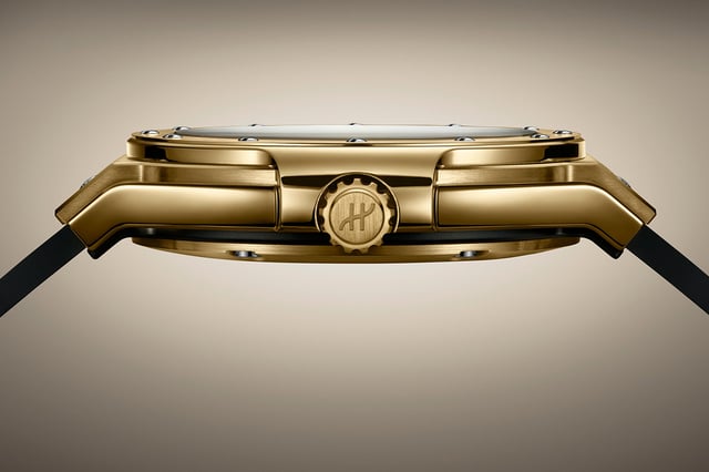 Hublot Classic Fusion Tributo Yellow Gold: side