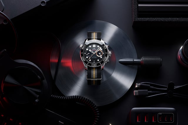 Omega Seamaster Diver 300M Chronograph 007 First Sight 210.32.44.51.01.002, title