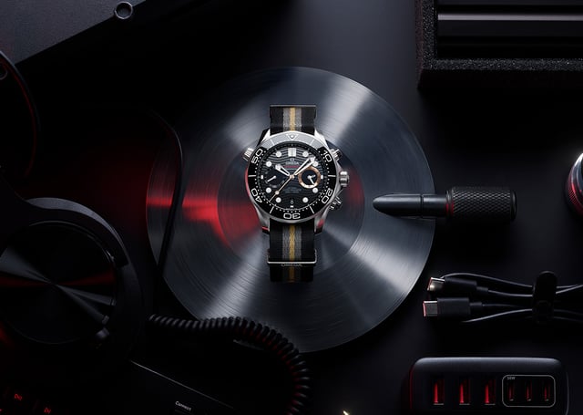 Omega Seamaster Diver 300M Chronograph 007 First Sight 210.32.44.51.01.002, title